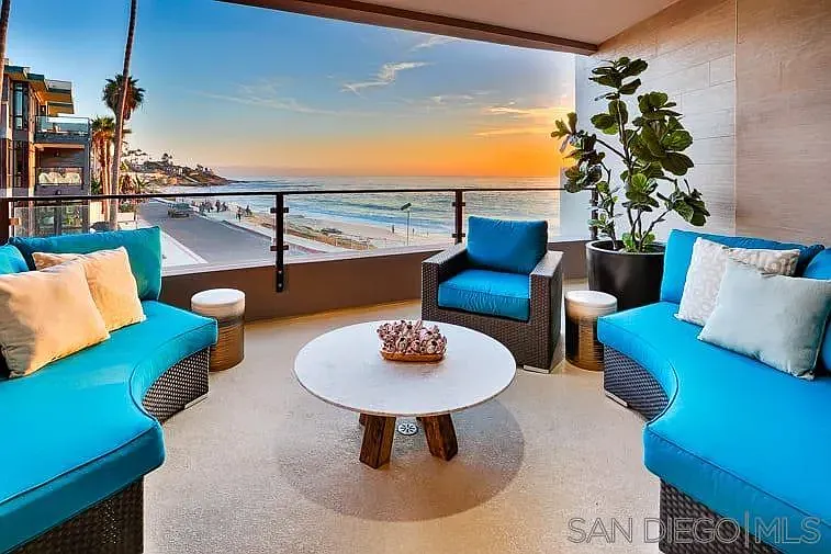 3 bed, 3.0 bath, 1799 sqft, $25,000 — Photo 2