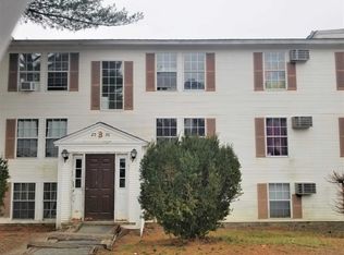 20 Wolf Rd APT 30, Lebanon, NH 03766