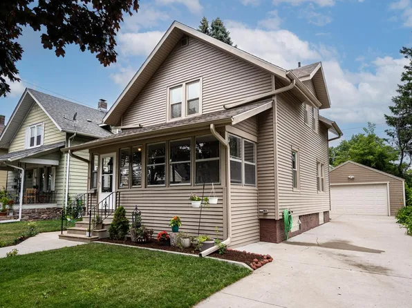 1700 72nd STREET, Kenosha, WI 53143