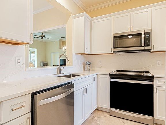 4th image of 2280 Carrington CT #203