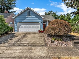 52697 NE 2nd St, Scappoose, OR 97056