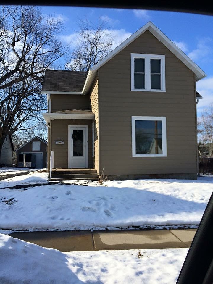 317 N High St, Fort Atkinson, WI 53538 Zillow