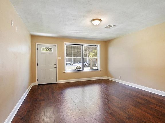 4th image of 2059-61 Pelopidas St