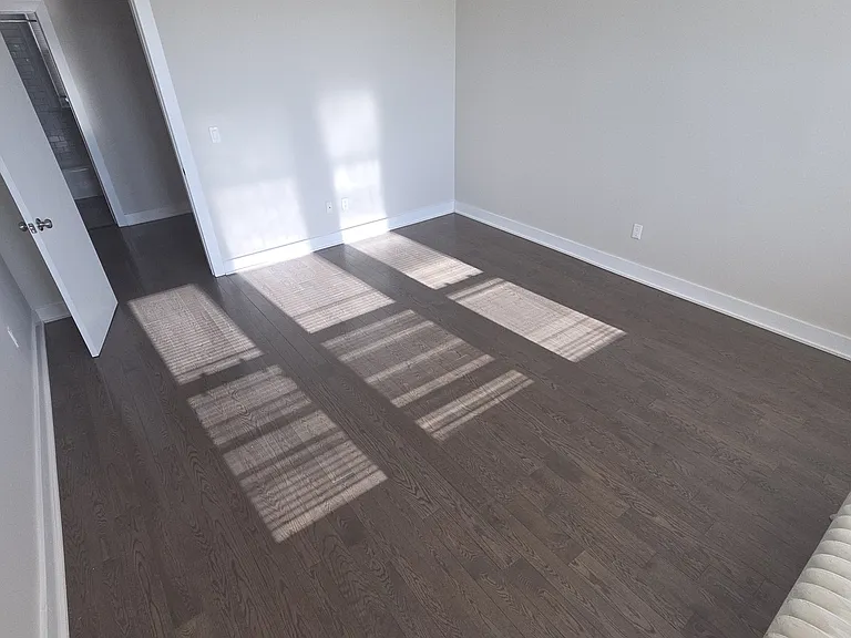 11 Seymour St #20 — Photo 10