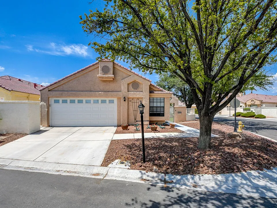 5257 Crooked Valley Dr