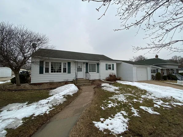 301 Washington St NW, Preston, MN 55965