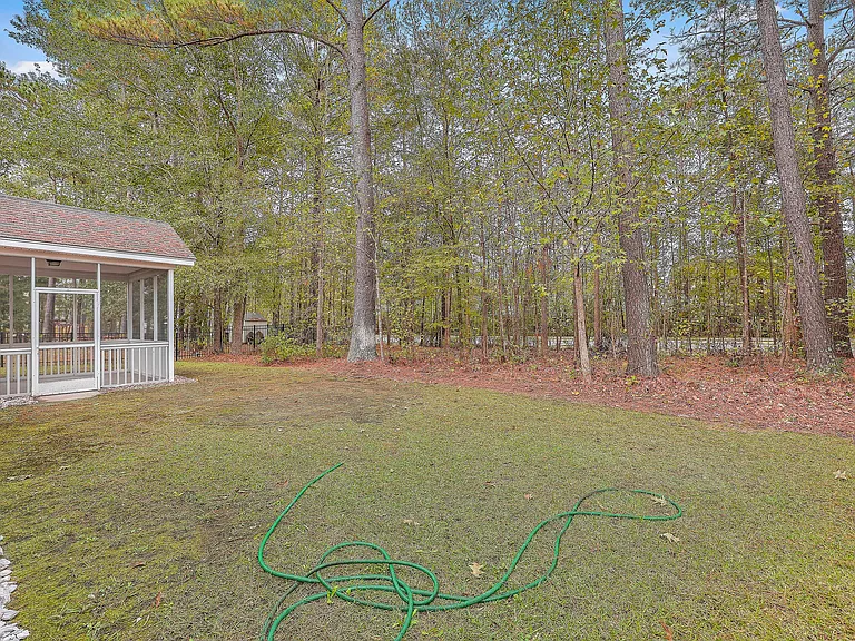 8518 Sentry Cir — Photo 31