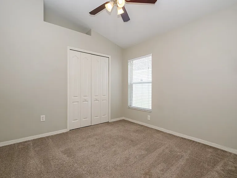 9339 Hidden Water Cir — Photo 13