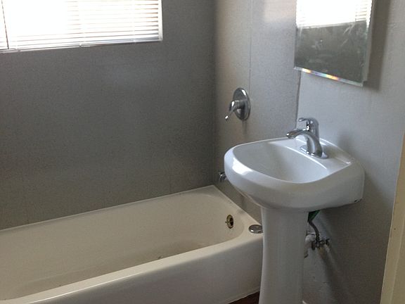 3rd image of 5041 Narragansett Ave APT 4