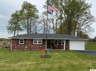 321 Shawnee Ave, Russell Springs, KY 42642