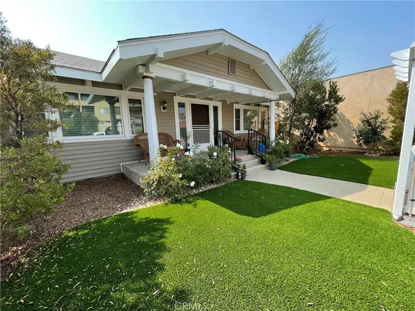 449 N Redondo Ave, Long Beach, CA 90814
