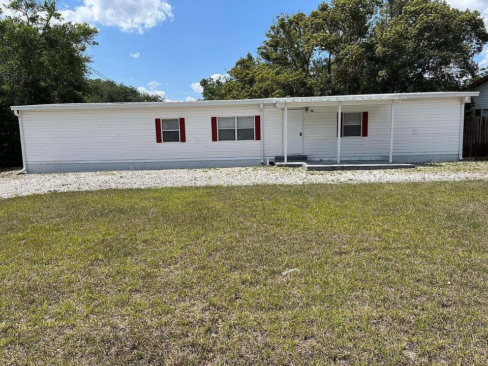 1st image of 700 Crestview Dr