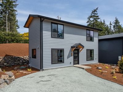 165 Breezee Way, Tillamook, OR, 97141