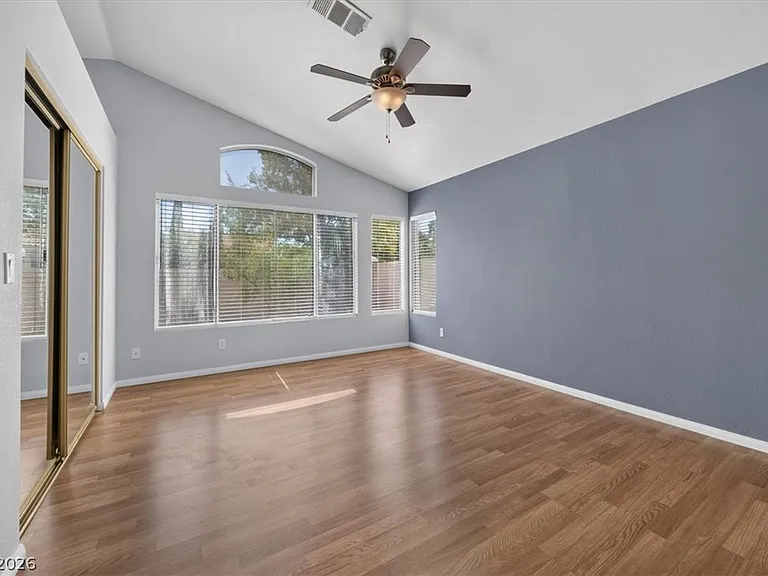 2408 Sterling Heights Dr — Photo 24