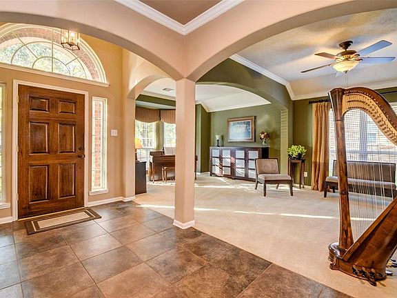 4th image of 2606 Summer Creek Dr