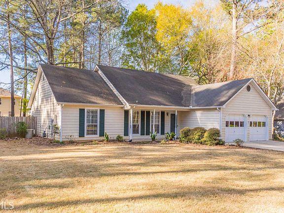 3rd image of 519 Longwood Ln
