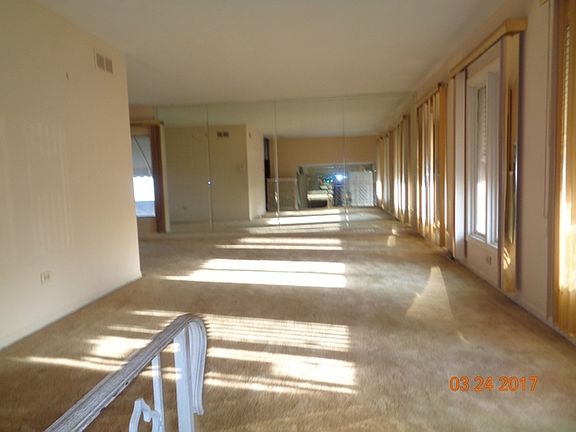 2nd image of 300 S Blackstone Ave