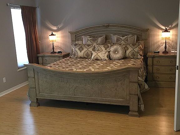 Oversized Master w/Tray Ceil