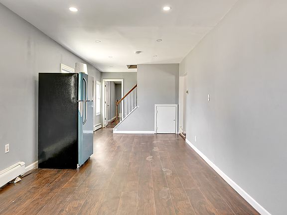 3rd image of 31 Hendrickson Ave