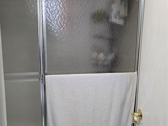 4th image of 1300 NE Miami Gardens Drive #506E
