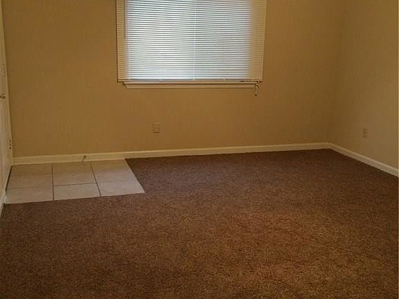 3rd image of 3850 Augustine Cir