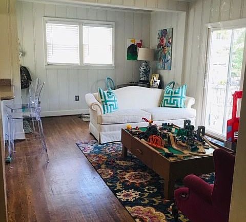 sitting room/ sliding doors 