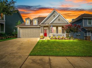 1017 Honeysuckle, Grapevine, TX 76051