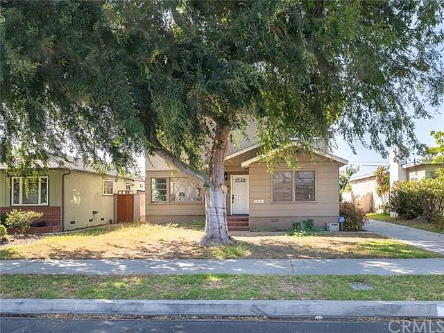 1st image of 12111 Beatrice St