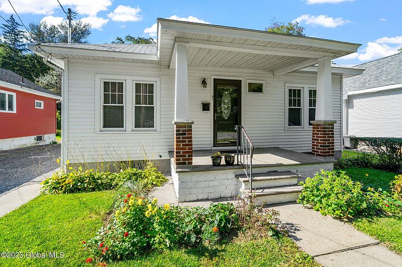 4th image of 51 Washington Avenue