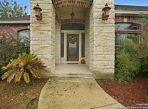 4th image of 110 Oakview Dr