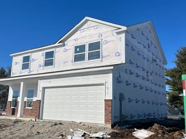 2110 Pawnee Trl, Columbus, IN 47203