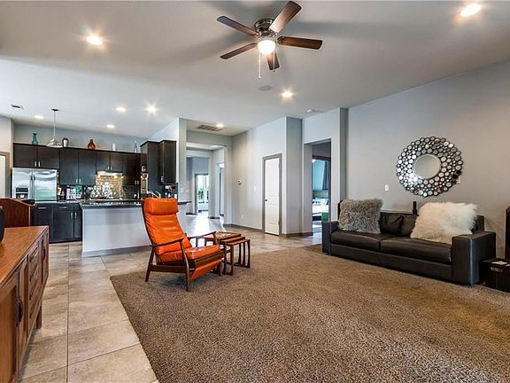 4th image of 217 Bellagio Dr