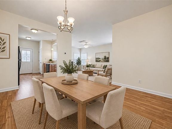 5th image of 4009 1st St