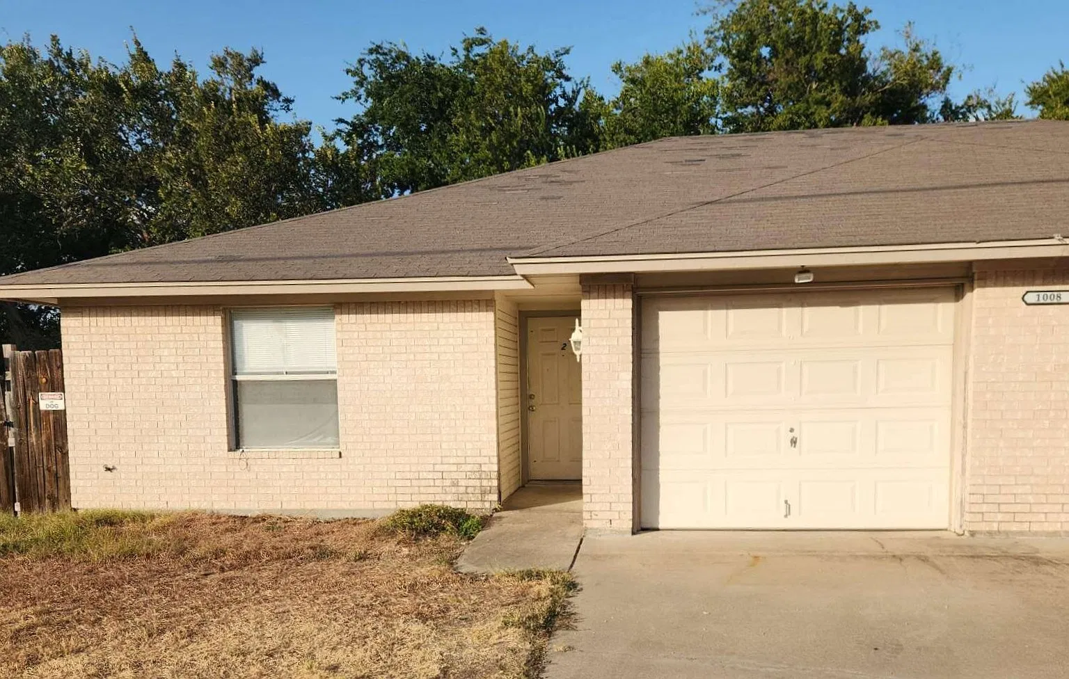 3 Bed, 2 Bath Townhome in Copperas Cove — Photo 2