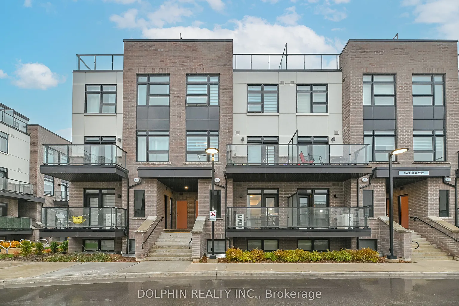 1589 Rose Way #106 photo 1