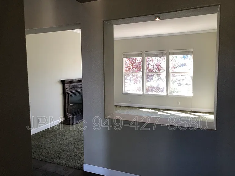 3000 Granite Pointe Dr — Photo 2