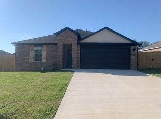 1503 Ridgeview Dr, Springdale, AR 72764