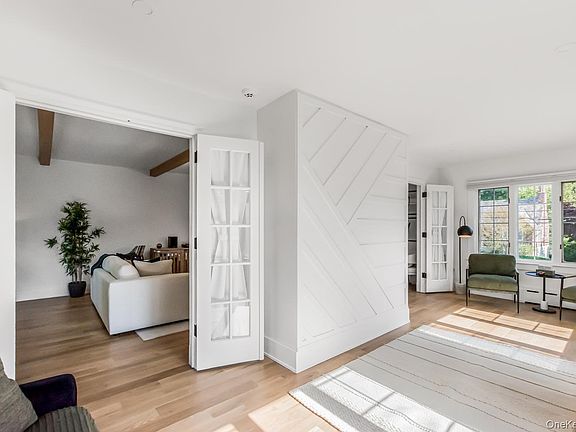 5th image of 209 Storer Avenue