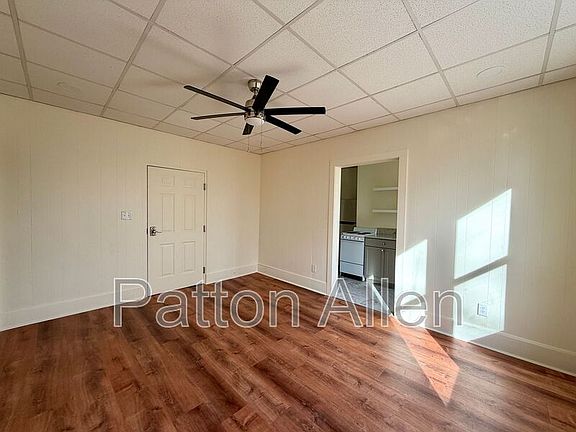 4th image of 43 Ravenscroft Dr #14