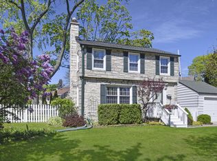 3241 S 45th St, Greenfield, WI 53219