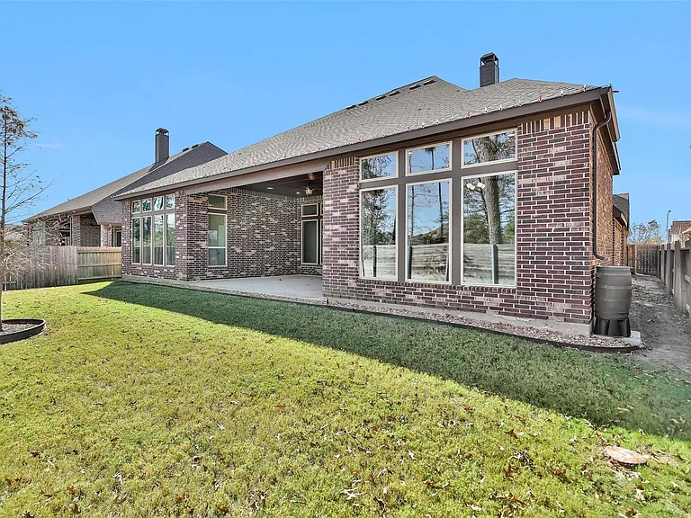 17339 Camillia Trails — Photo 47