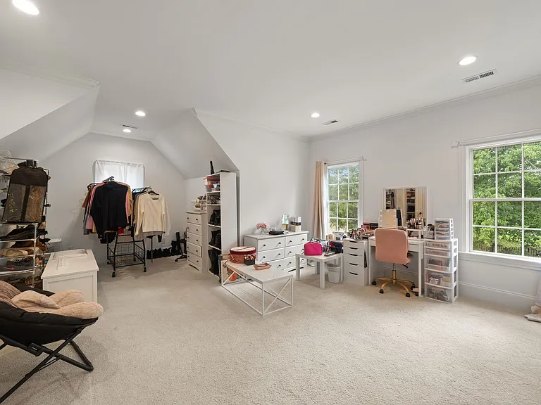 7517 Henson Forest Dr — Photo 20