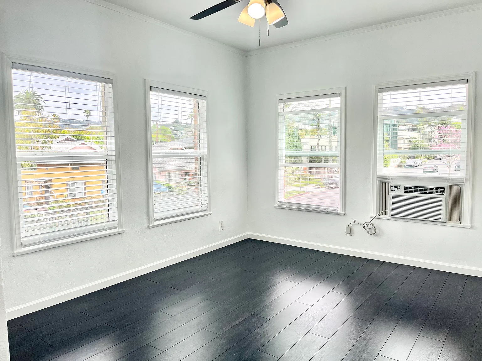 1154 N Formosa Ave — Photo 2