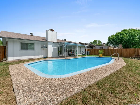 9330 Adams Hill, San Antonio, TX 78245