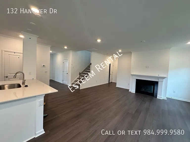 132 Hanover Dr — Photo 5