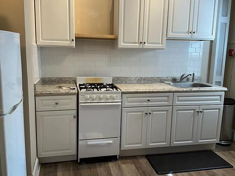 208 W Gay St #4 — Photo 6