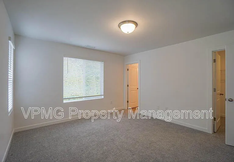 2301 SW 5th Pl — Photo 27