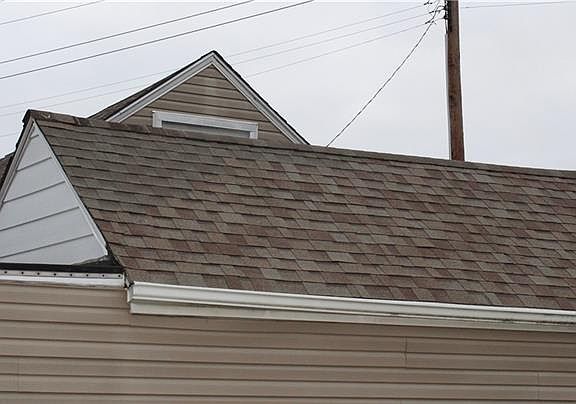 5th image of 3417 Sharon Ave