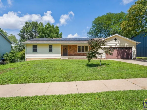 1842 SE 36th Ter, Topeka, KS 66605