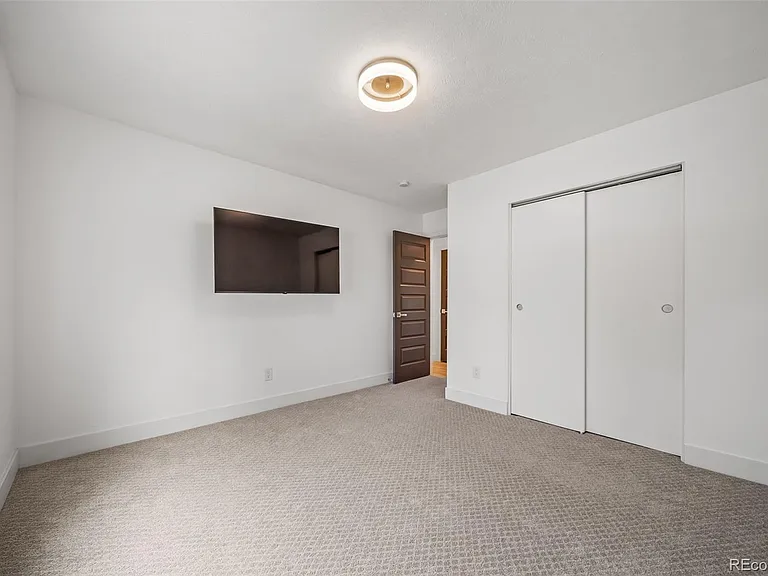 15989 E 18th Pl — Photo 20